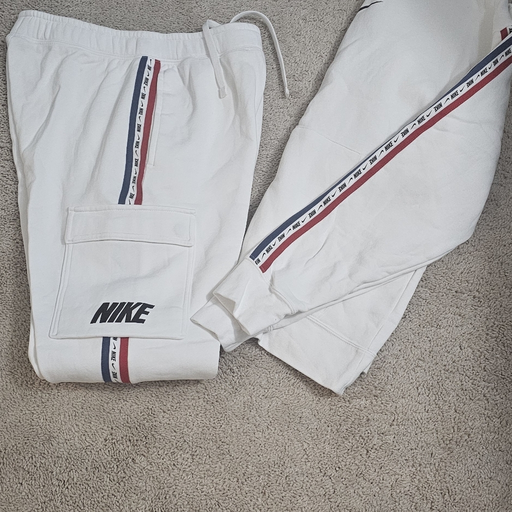 Unisex Nike jogging suit